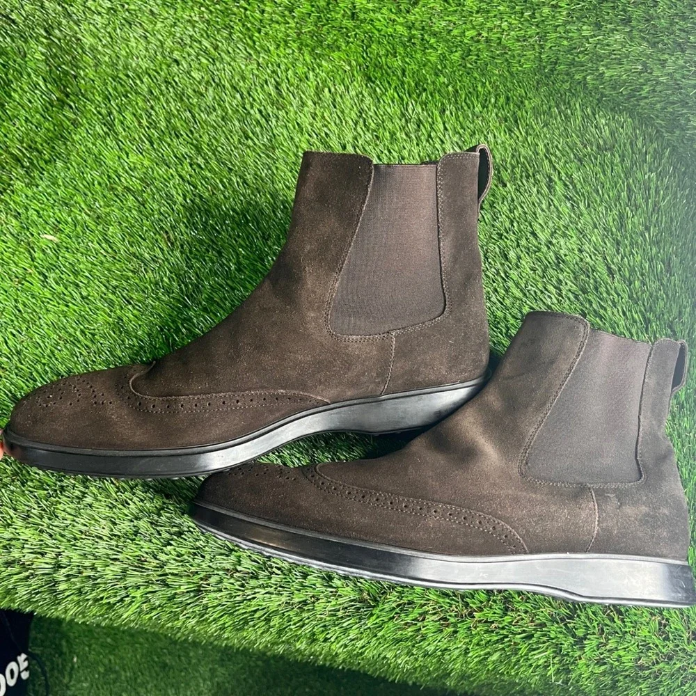 Tod's Men's‎ Suede Chocolate Brown Ankle Chelsea Boots - Size 10 - Made in Italy